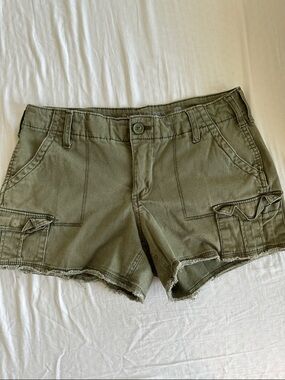 Faded Glory Olive Cargo Denim-Style Women's Shorts